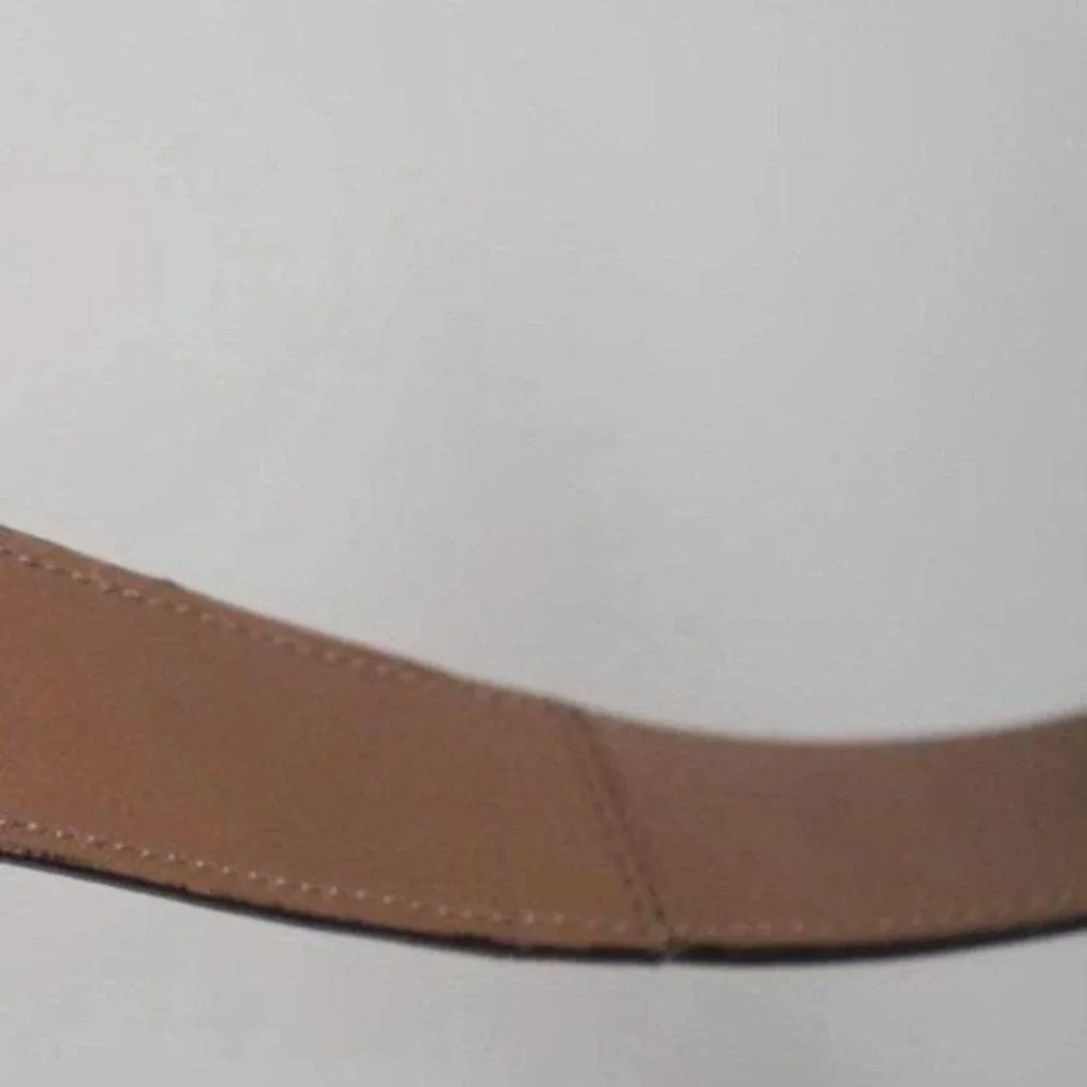 Coach Vintage Tan Leather Crossbody Bag Strap Brass Buckle Stitched 1.5